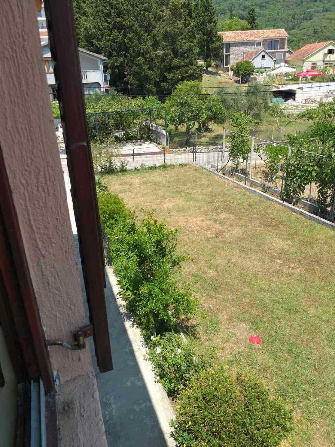 Apartment Davidovic Tivat Exteriör bild