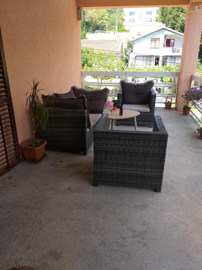 Apartment Davidovic Tivat Exteriör bild