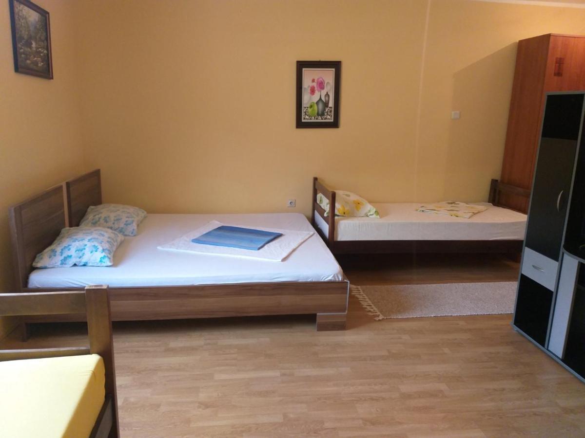Apartment Davidovic Tivat Exteriör bild