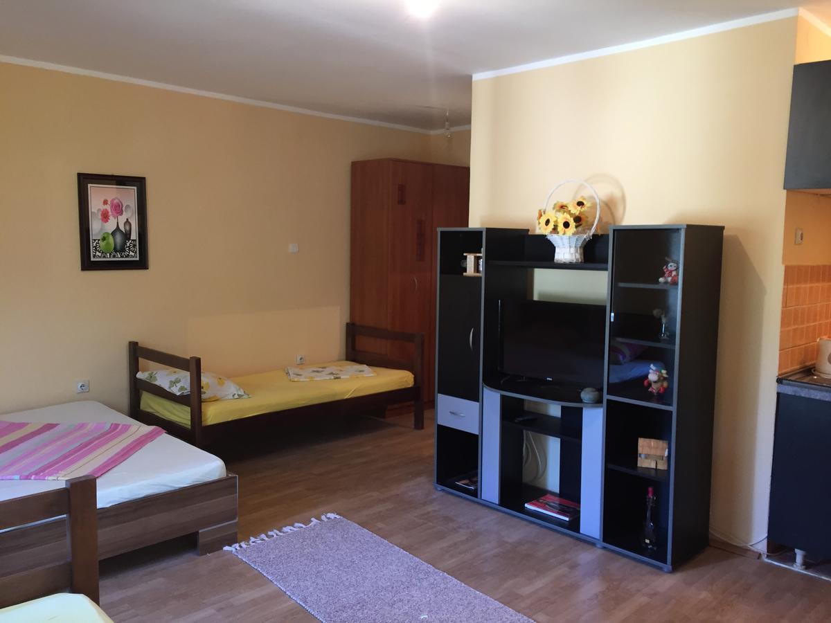 Apartment Davidovic Tivat Exteriör bild